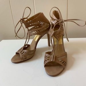 Dolce Vita Tan Leather Cut Out Heeled Sandal Sz 8